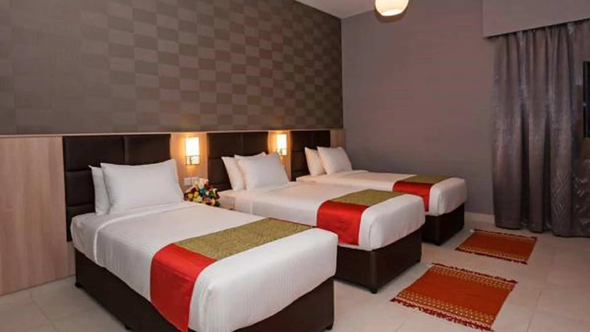 Florida Square Hotel Dubai 2*,
